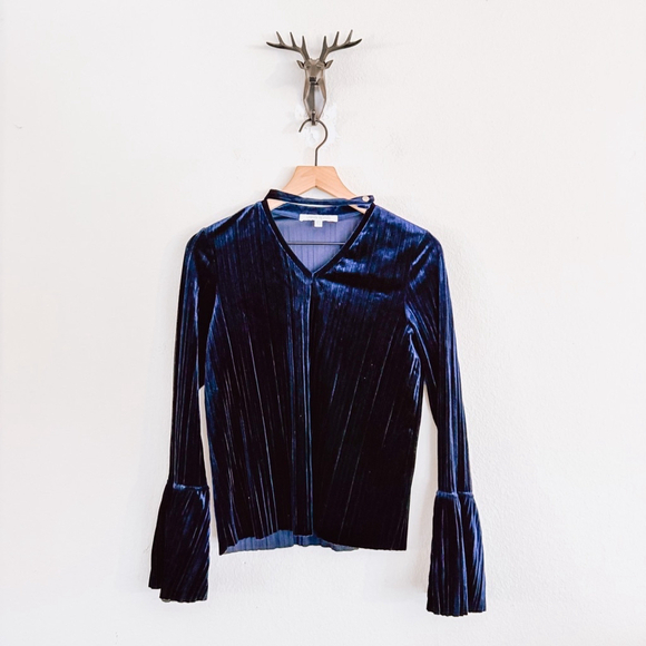 Urban Revivo Tops - Urban Revivo Women's Blue Bell Sleeves Blouse Size 10